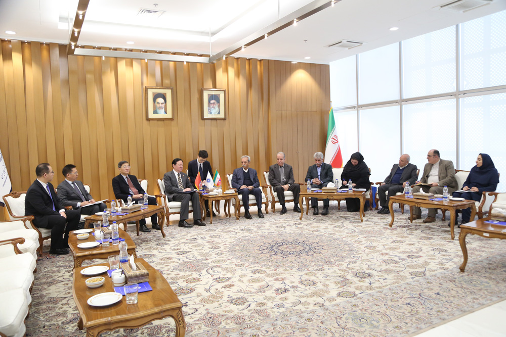 مخالفت چین با تحریمهای آمریکا علیه ایران مخالفت چین با تحریمهای آمریکا علیه ایران