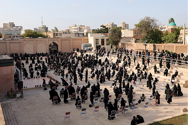 محفل روضه خوانی امام حسین(ع) ویژه بانوان در صحن قزلباشلار