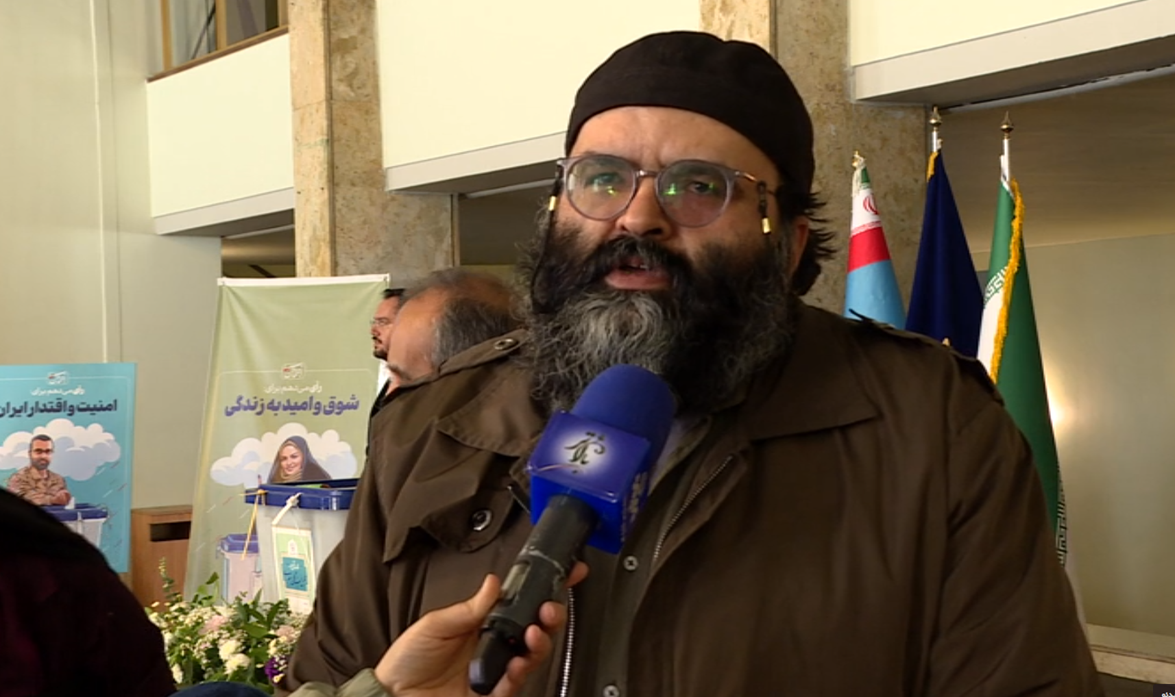 هنرمندان آگاهانه در انتخابات شرکت می کنند هنرمندان آگاهانه در انتخابات شرکت می کنند