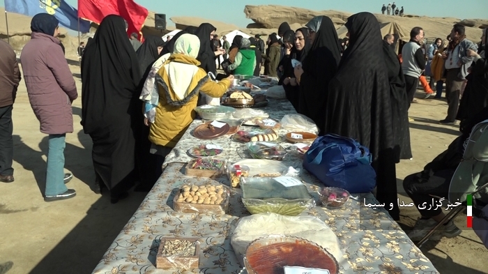 گردهمایی خانواده‌های قمی در شهر قنوات