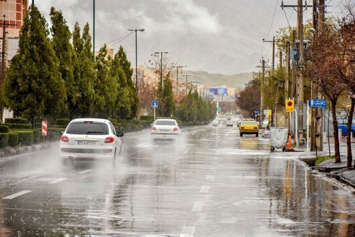 بارش باران در همه در خراسان شمالی/ سطح جاده‌ها لغزنده است