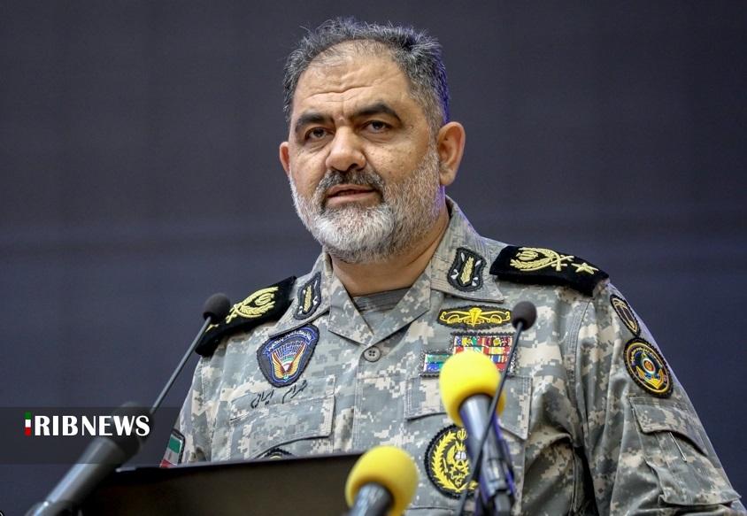 *** نیروی دریایی ارتش هیئتی علمی - پژوهشی به قطب جنوب می فرستد