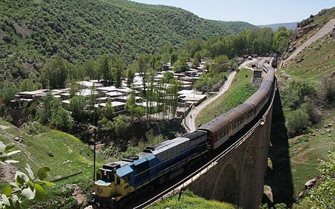 جابجایی بیش از ۳۲ هزار مسافر در راه آهن زاگرس