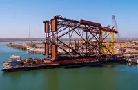 چهار پایه سکوی میدان فرزاد راهی مرز آبی ایران و عربستان می‌شود