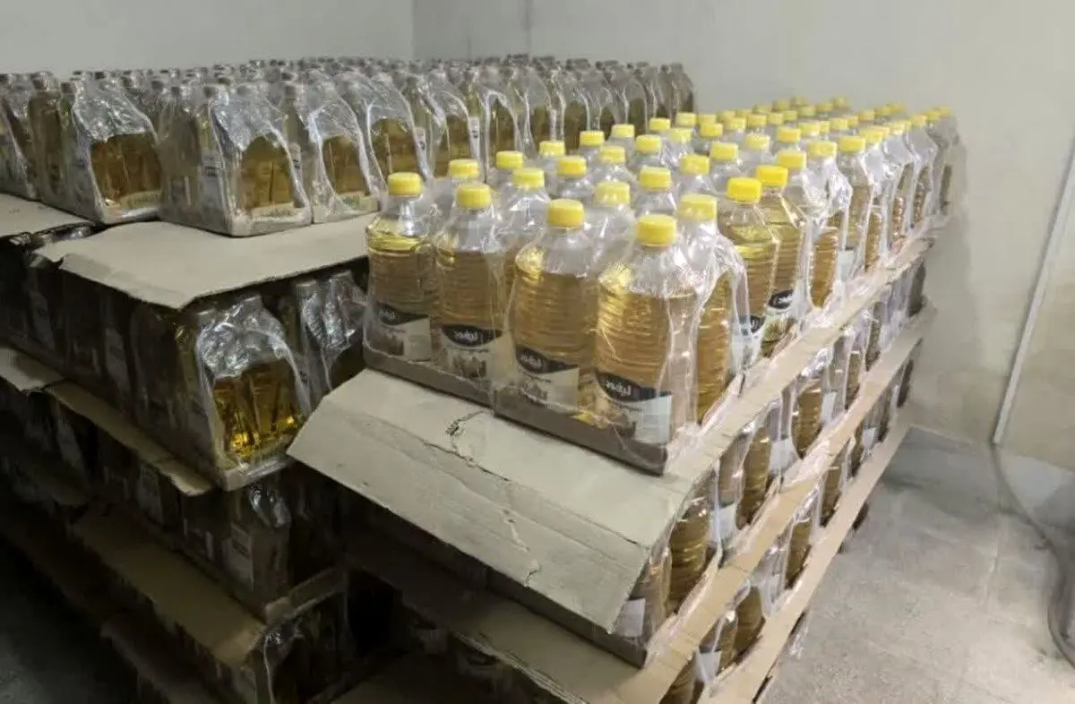 کشف انبار احتکاری در قم کشف انبار احتکاری در قم