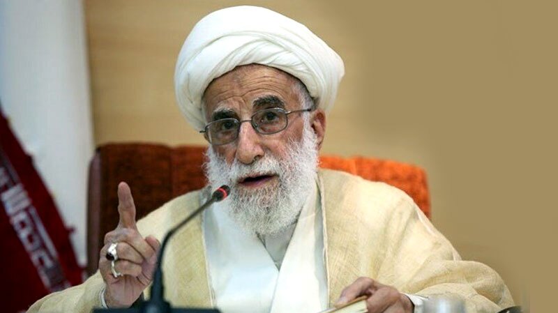 مقام معظم رهبری سدی شکستناپذیر در برابر زیادهخواهی دشمنان است مقام معظم رهبری سدی شکستناپذیر در برابر زیادهخواهی دشمنان است