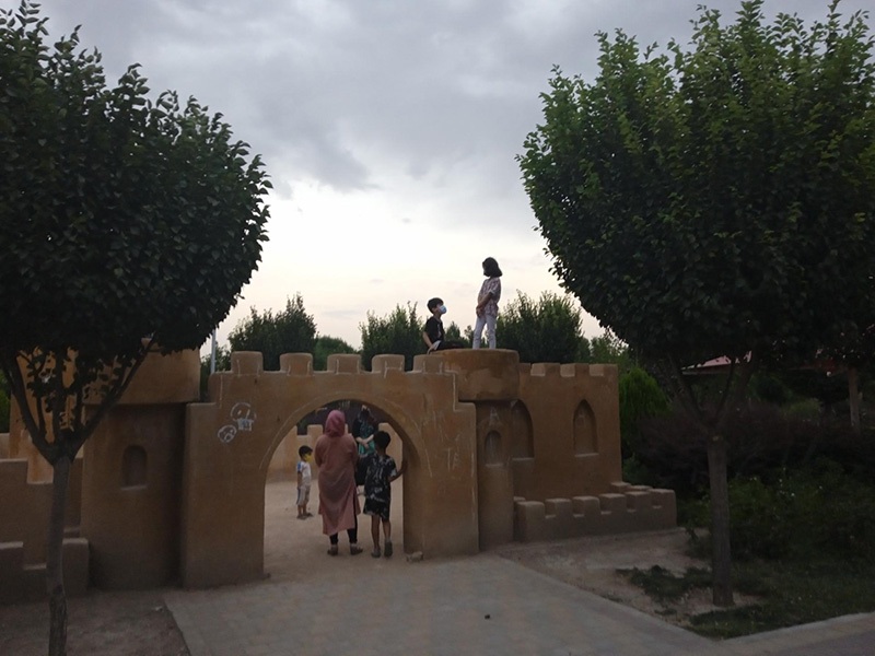 محصور کردن پارک تندرستی فردیس دردسرساز شد محصور کردن پارک تندرستی فردیس دردسرساز شد