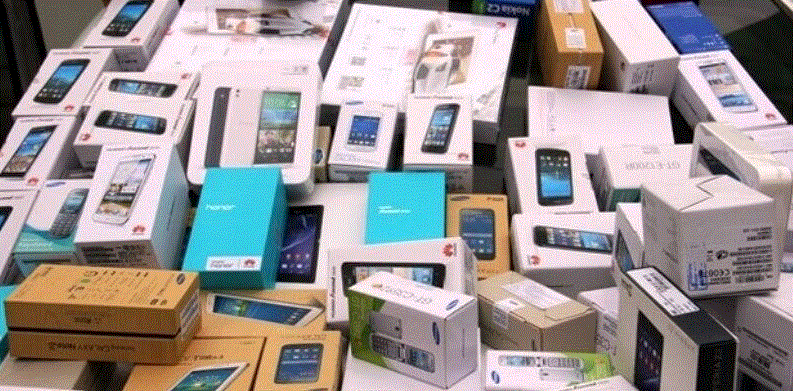 ضبط ۲۰ دستگاه گوشی موبایل قاچاق