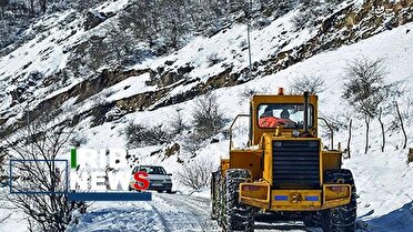 بازگشایی راه ارتباطی ۳۸۰ روستای برفگیر لرستان