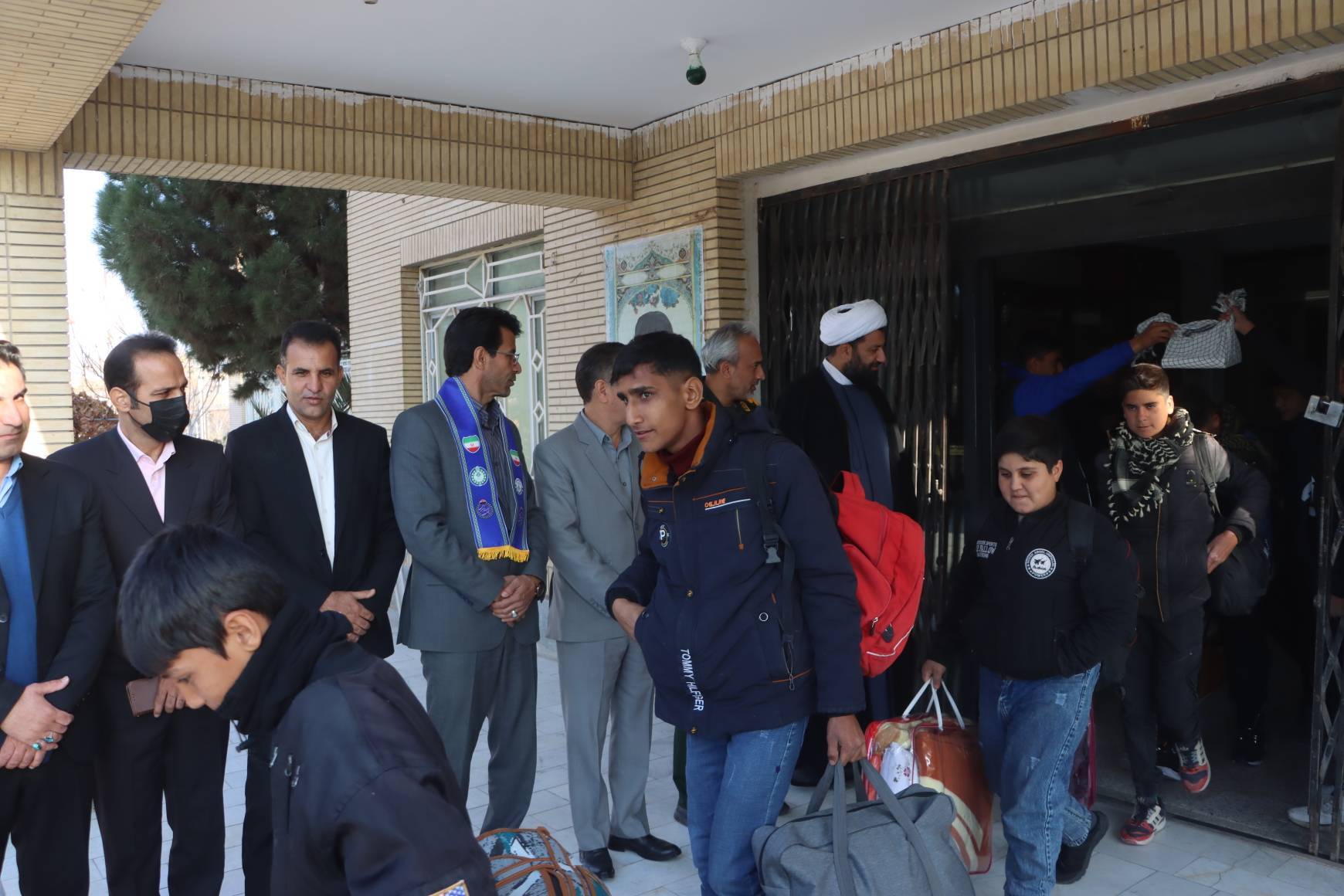 اعزام ۱۶۰ دانش‌آموز خوافی به مناطق عملیاتی جنوب کشور